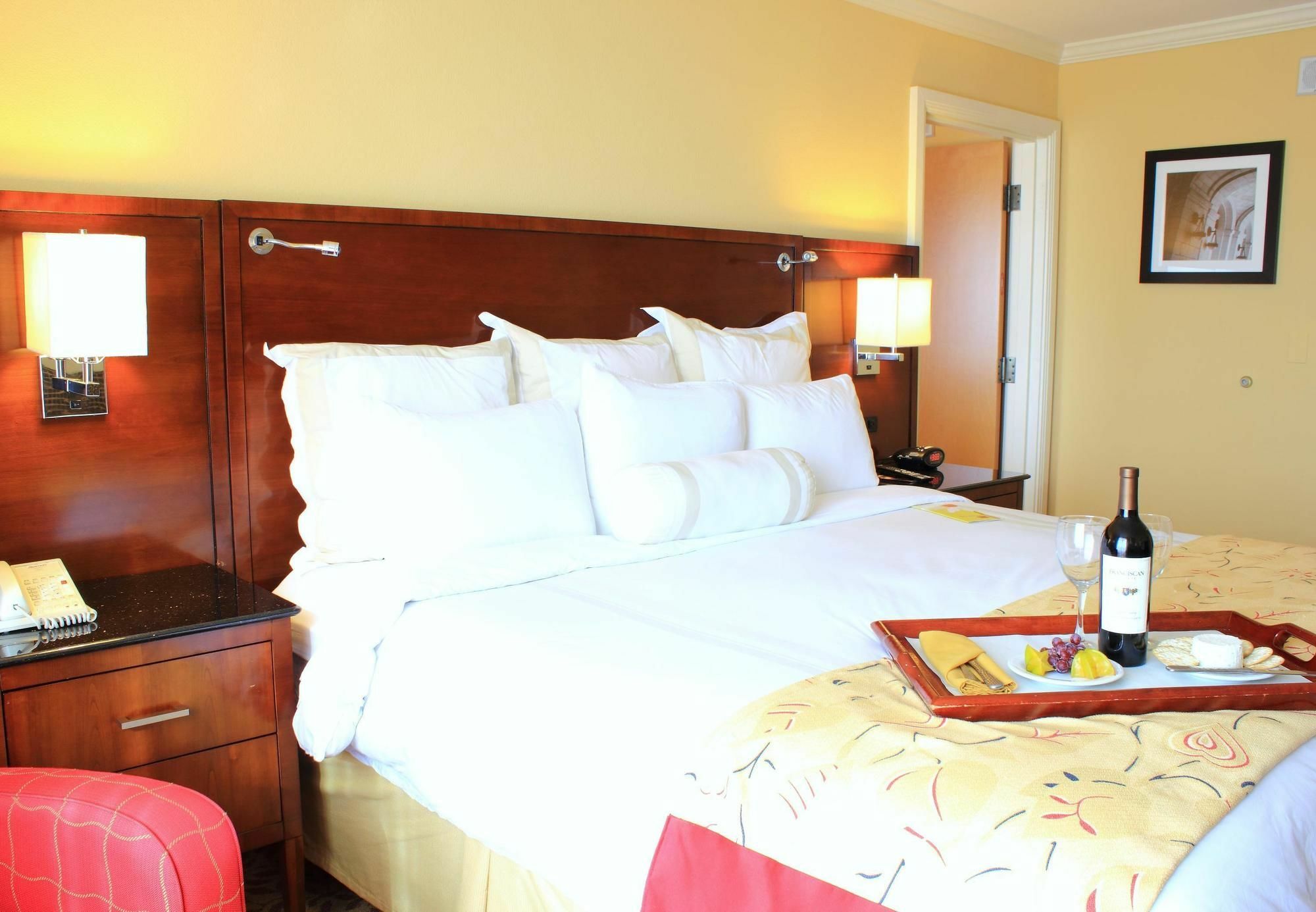 Отель St. Petersburg Marriott Clearwater Экстерьер фото
